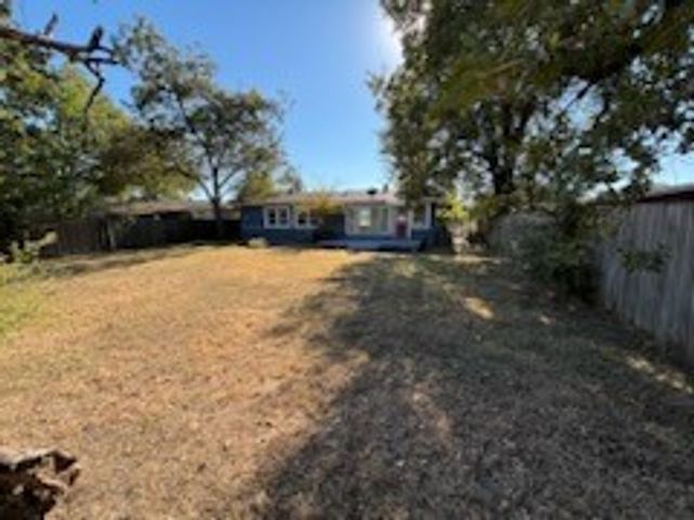 1805 Bowie Drive, Corsicana, TX 75110