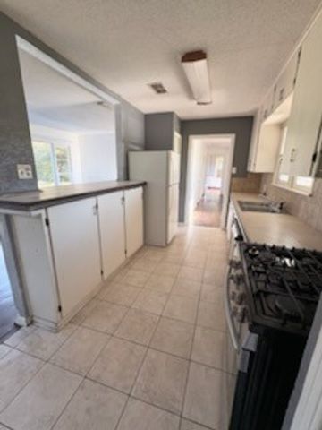 1805 Bowie Drive, Corsicana, TX 75110