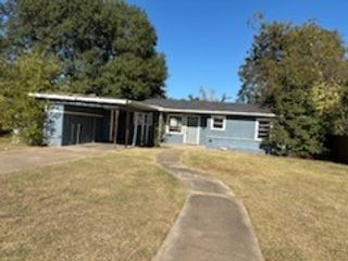 1805 Bowie Drive, Corsicana, TX 75110