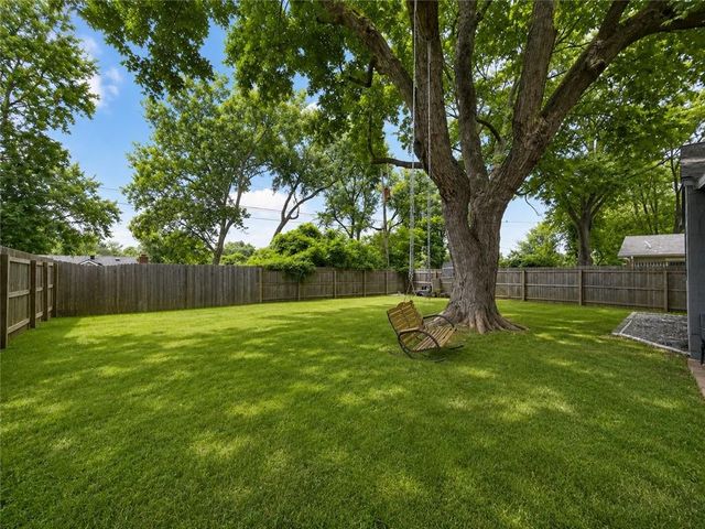 3904 NE 52nd Terrace, Kansas City, MO 64119