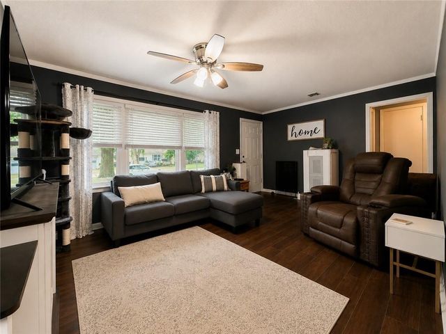 3904 NE 52nd Terrace, Kansas City, MO 64119