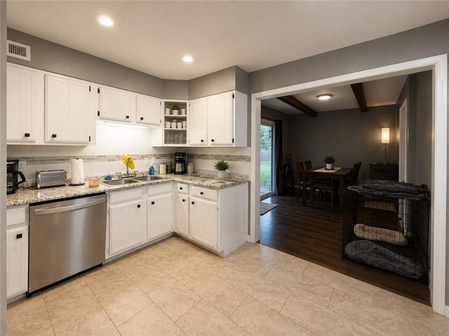 3904 NE 52nd Terrace, Kansas City, MO 64119