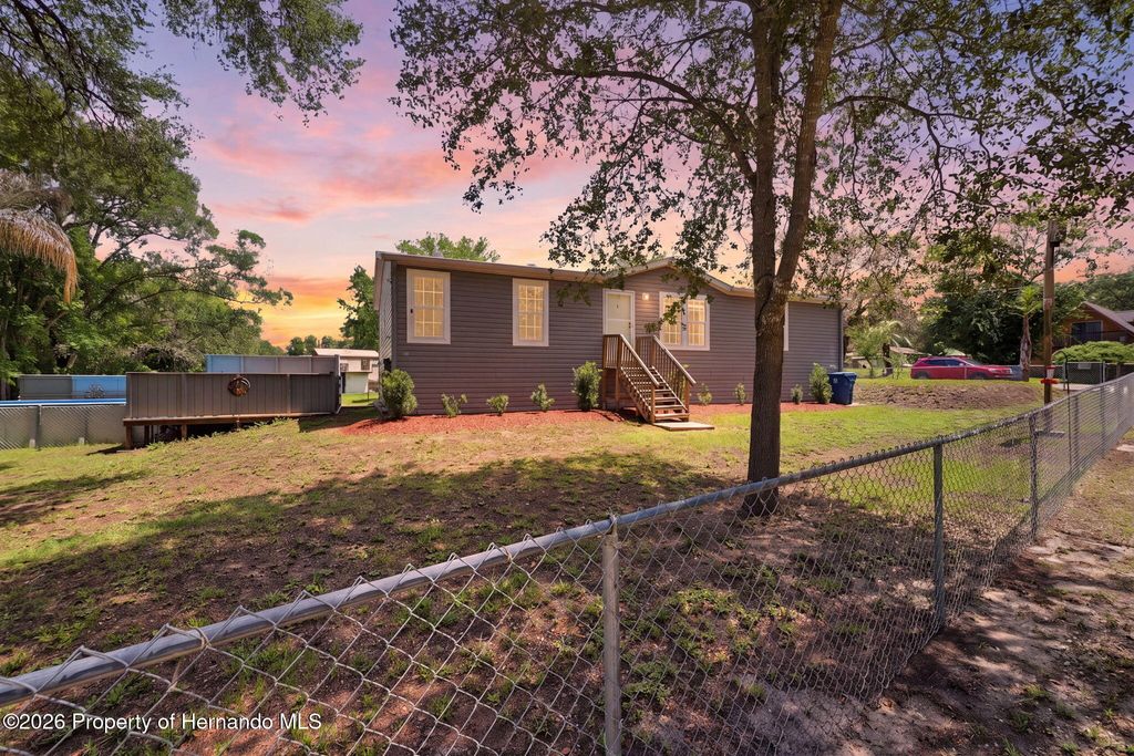 3183 Cedley Road, Dade City, FL 33523