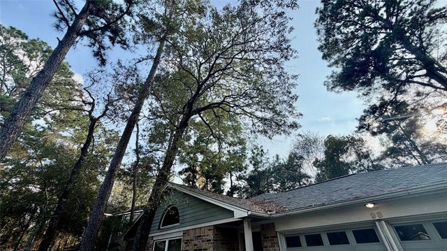 98 E Mistybreeze Circle, Spring, TX 77381