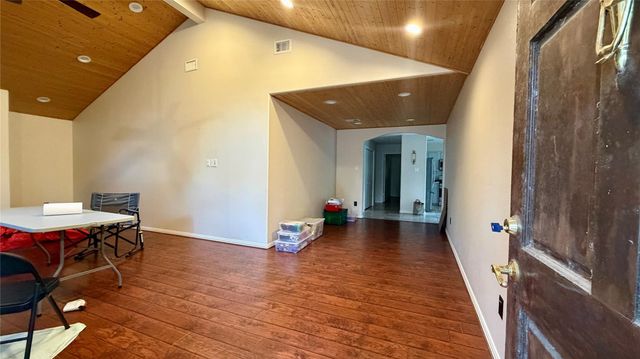 98 E Mistybreeze Circle, Spring, TX 77381