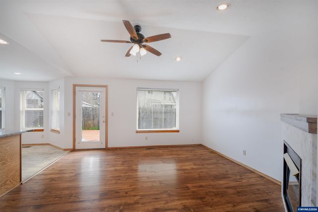 5847 Cobalt Lp SE, Salem, OR 97306