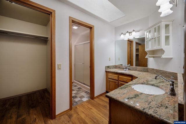 5847 Cobalt Lp SE, Salem, OR 97306