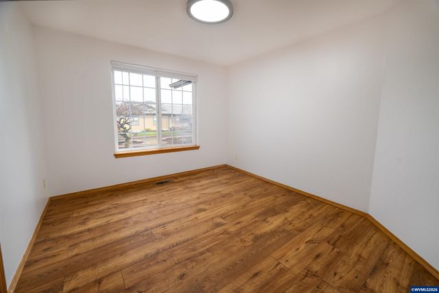 5847 Cobalt Lp SE, Salem, OR 97306