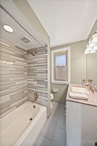 3759 Andrew Avenue, Cincinnati, OH 45209