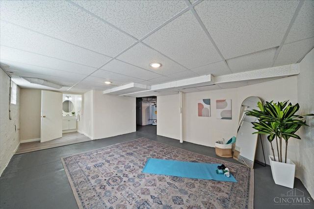 3759 Andrew Avenue, Cincinnati, OH 45209