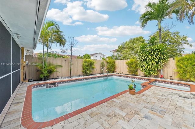 10365 SW 11th Terrace 49B, Miami, FL 33174