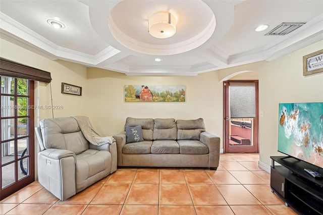 10365 SW 11th Terrace 49B, Miami, FL 33174