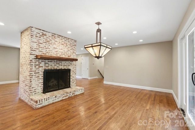 2620 Lynbridge Drive, Charlotte, NC 28226