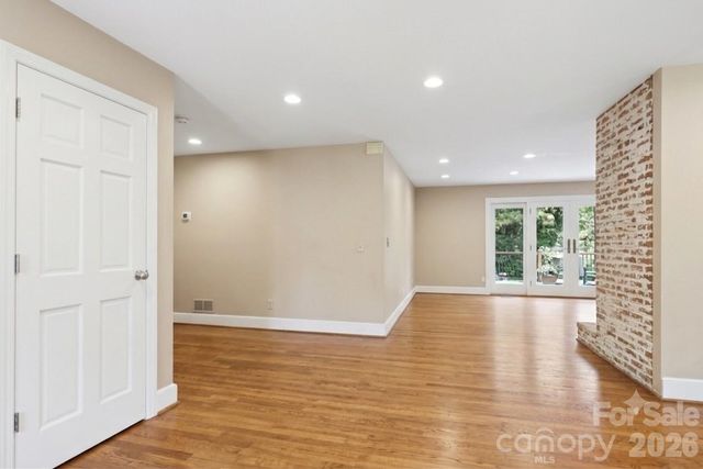 2620 Lynbridge Drive, Charlotte, NC 28226