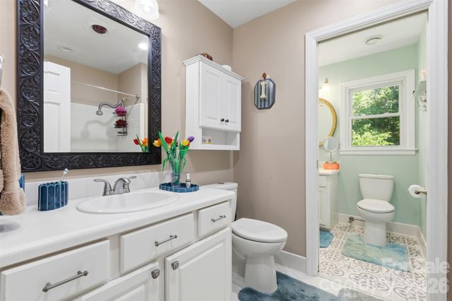 2620 Lynbridge Drive, Charlotte, NC 28226