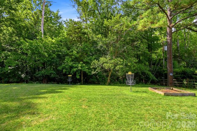 2620 Lynbridge Drive, Charlotte, NC 28226