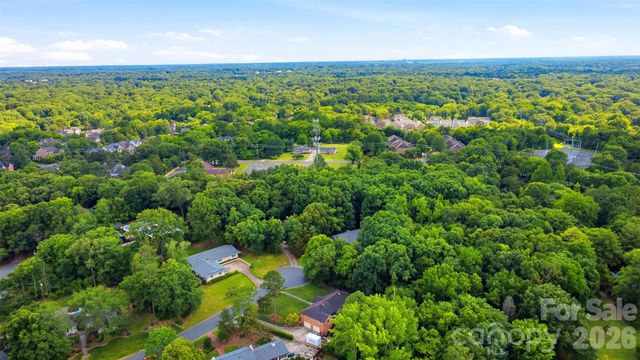 2620 Lynbridge Drive, Charlotte, NC 28226