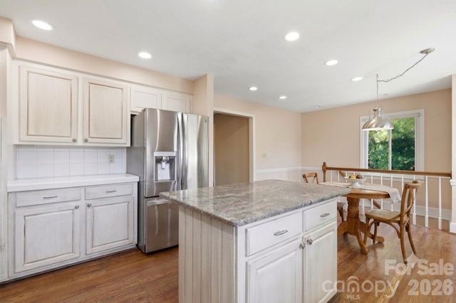 2620 Lynbridge Drive, Charlotte, NC 28226