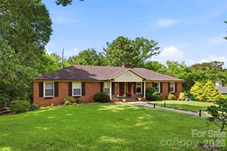 2620 Lynbridge Drive, Charlotte, NC 28226