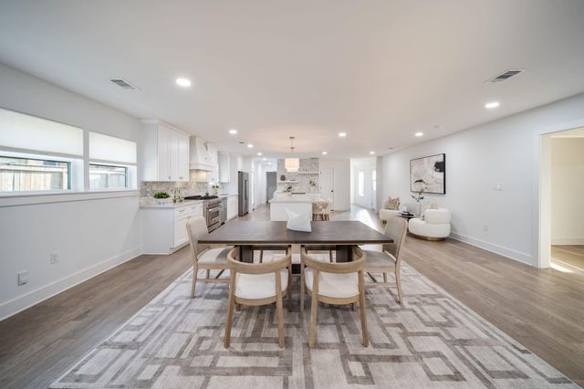 2501 Briarhurst Drive, Houston, TX 77057