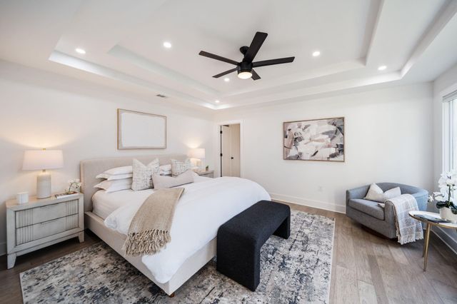 2501 Briarhurst Drive, Houston, TX 77057