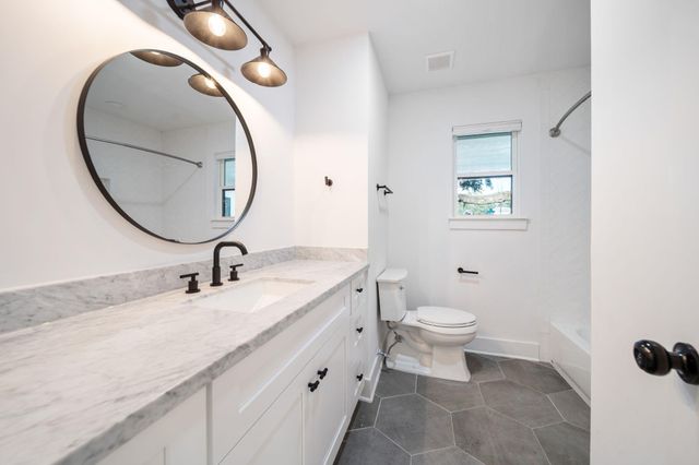 2501 Briarhurst Drive, Houston, TX 77057