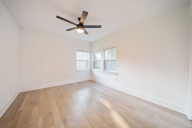 2501 Briarhurst Drive, Houston, TX 77057