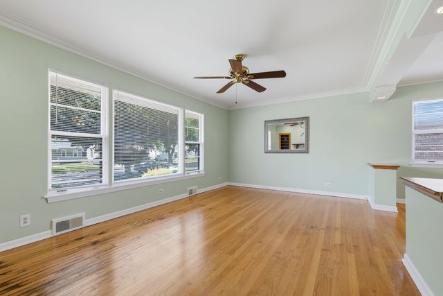 10019 S Keeler Avenue, Oak Lawn, IL 60453