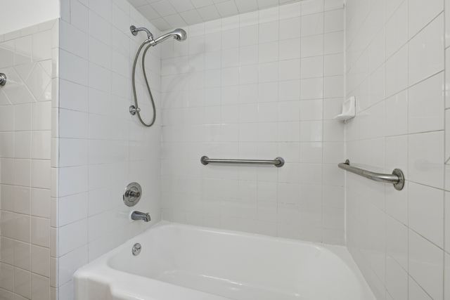 10019 S Keeler Avenue, Oak Lawn, IL 60453