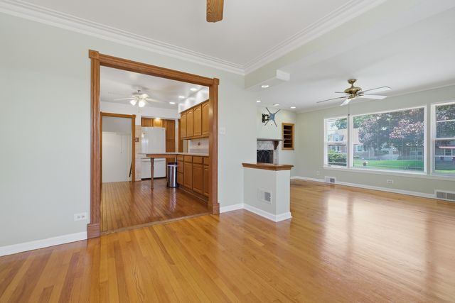 10019 S Keeler Avenue, Oak Lawn, IL 60453
