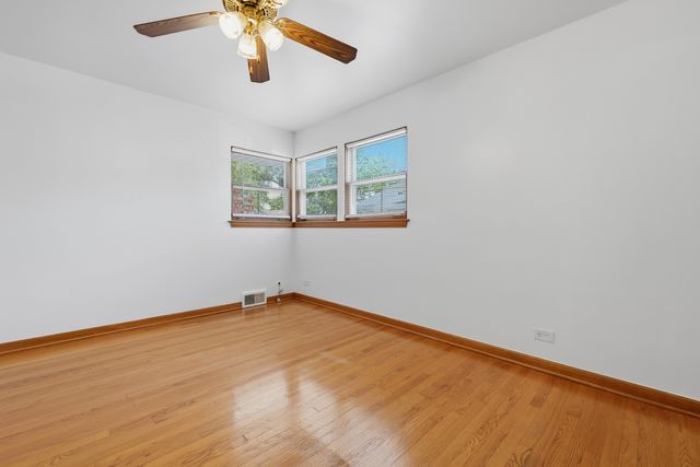 10019 S Keeler Avenue, Oak Lawn, IL 60453