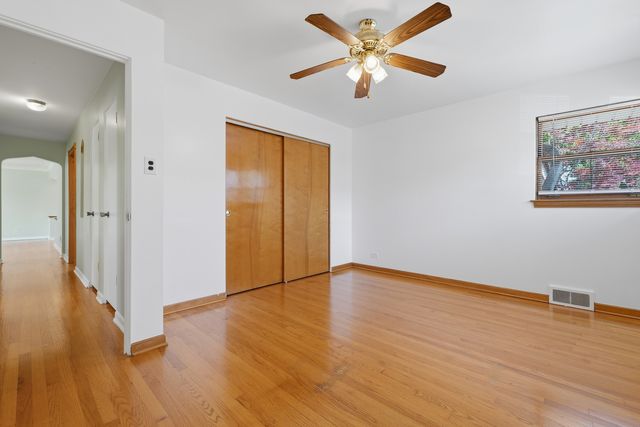 10019 S Keeler Avenue, Oak Lawn, IL 60453