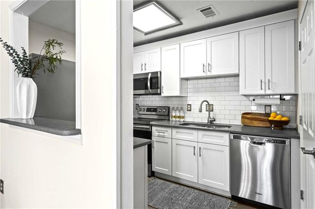 3991 Woodridge Way, Tucker, GA 30084