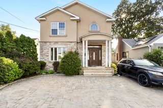 316 Maplegrove Avenue, Uniondale, NY 11553
