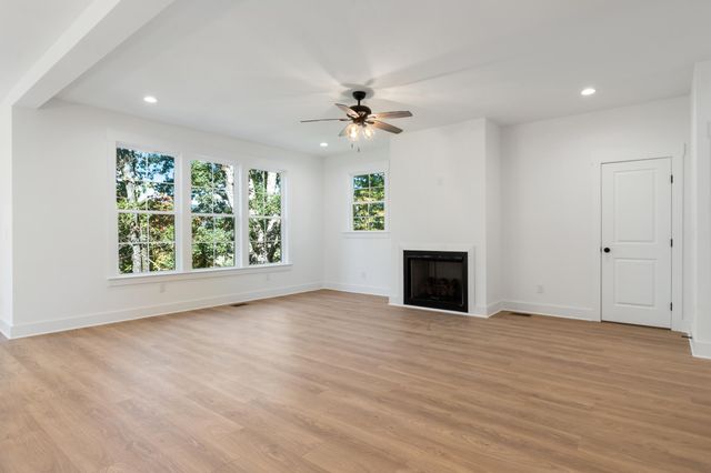 3563 Knollwood Hill Drive, Red Bank, TN 37415