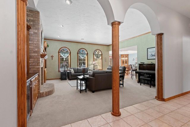 2817 BROOK HILLS DRIVE, Green Bay, WI 54313