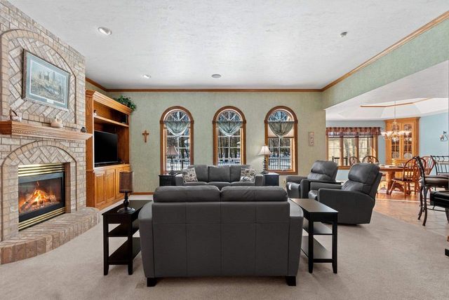 2817 BROOK HILLS DRIVE, Green Bay, WI 54313