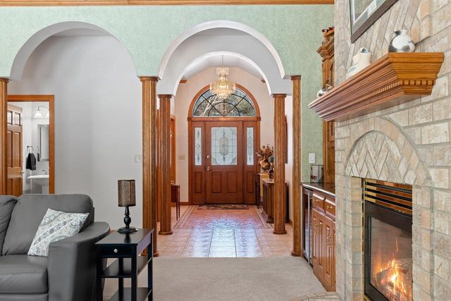 2817 BROOK HILLS DRIVE, Green Bay, WI 54313