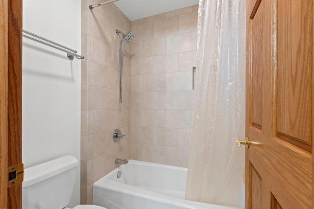 2817 BROOK HILLS DRIVE, Green Bay, WI 54313