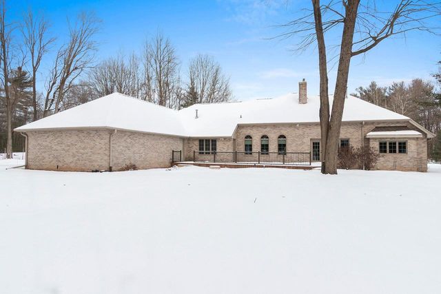2817 BROOK HILLS DRIVE, Green Bay, WI 54313