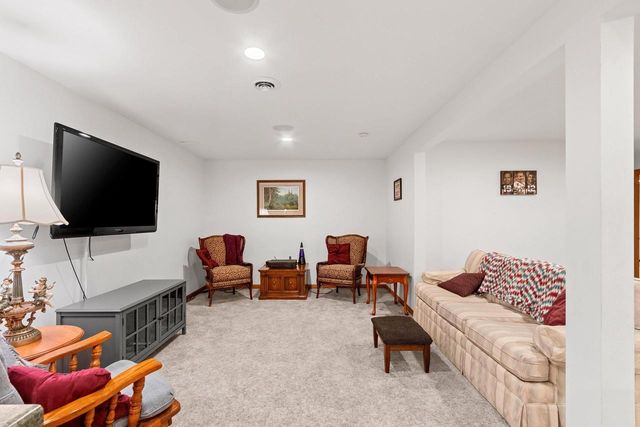 2817 BROOK HILLS DRIVE, Green Bay, WI 54313