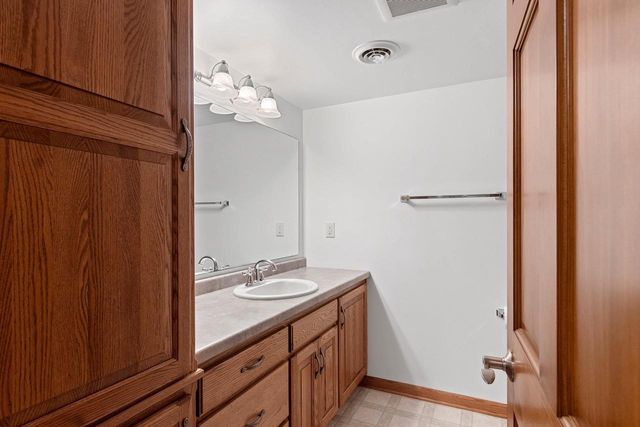 2817 BROOK HILLS DRIVE, Green Bay, WI 54313