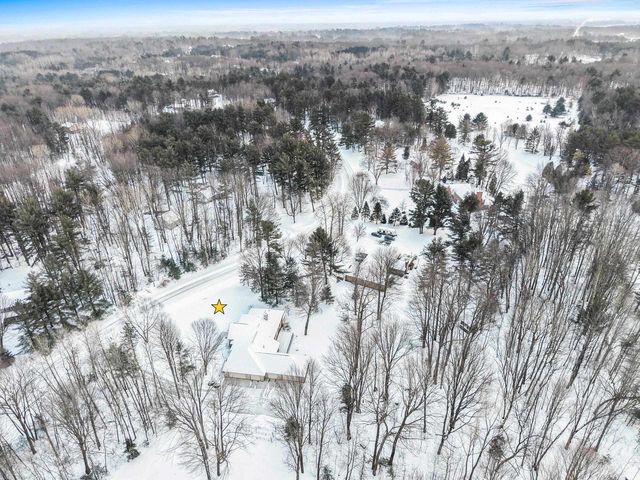 2817 BROOK HILLS DRIVE, Green Bay, WI 54313