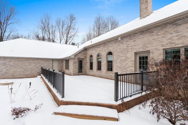 2817 BROOK HILLS DRIVE, Green Bay, WI 54313