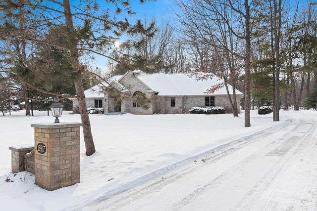 2817 BROOK HILLS DRIVE, Green Bay, WI 54313
