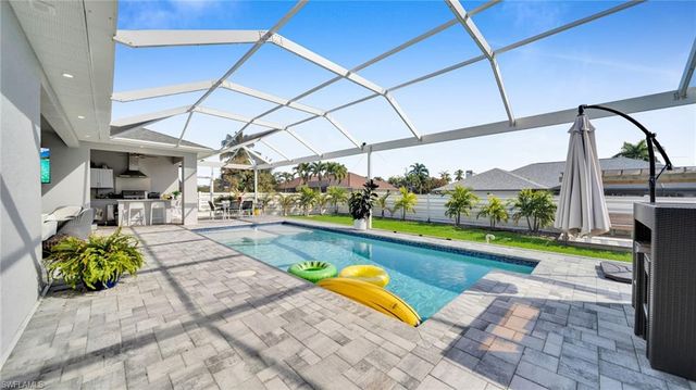 2214 SE 27th TER, Cape Coral, FL 33904