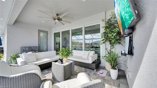 2214 SE 27th TER, Cape Coral, FL 33904