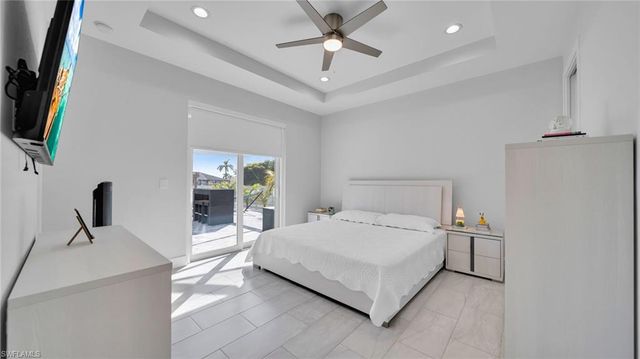 2214 SE 27th TER, Cape Coral, FL 33904