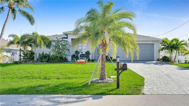 2214 SE 27th TER, Cape Coral, FL 33904