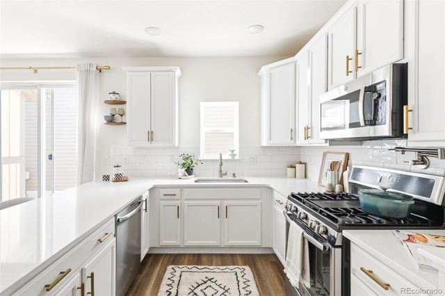 2827 S Fox Street, Englewood, CO 80110